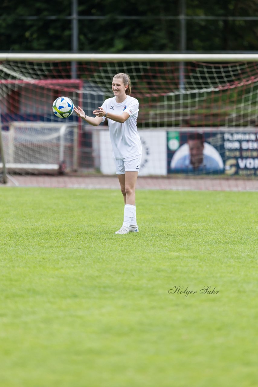 Bild 61 - Loewinnen Cup